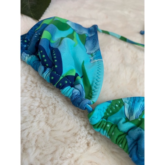 Aqua blue and green tropical bikini top 🏝 - Picture 4 of 9